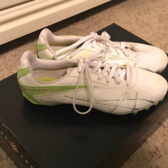 Track spikes - Picture 2 of 3